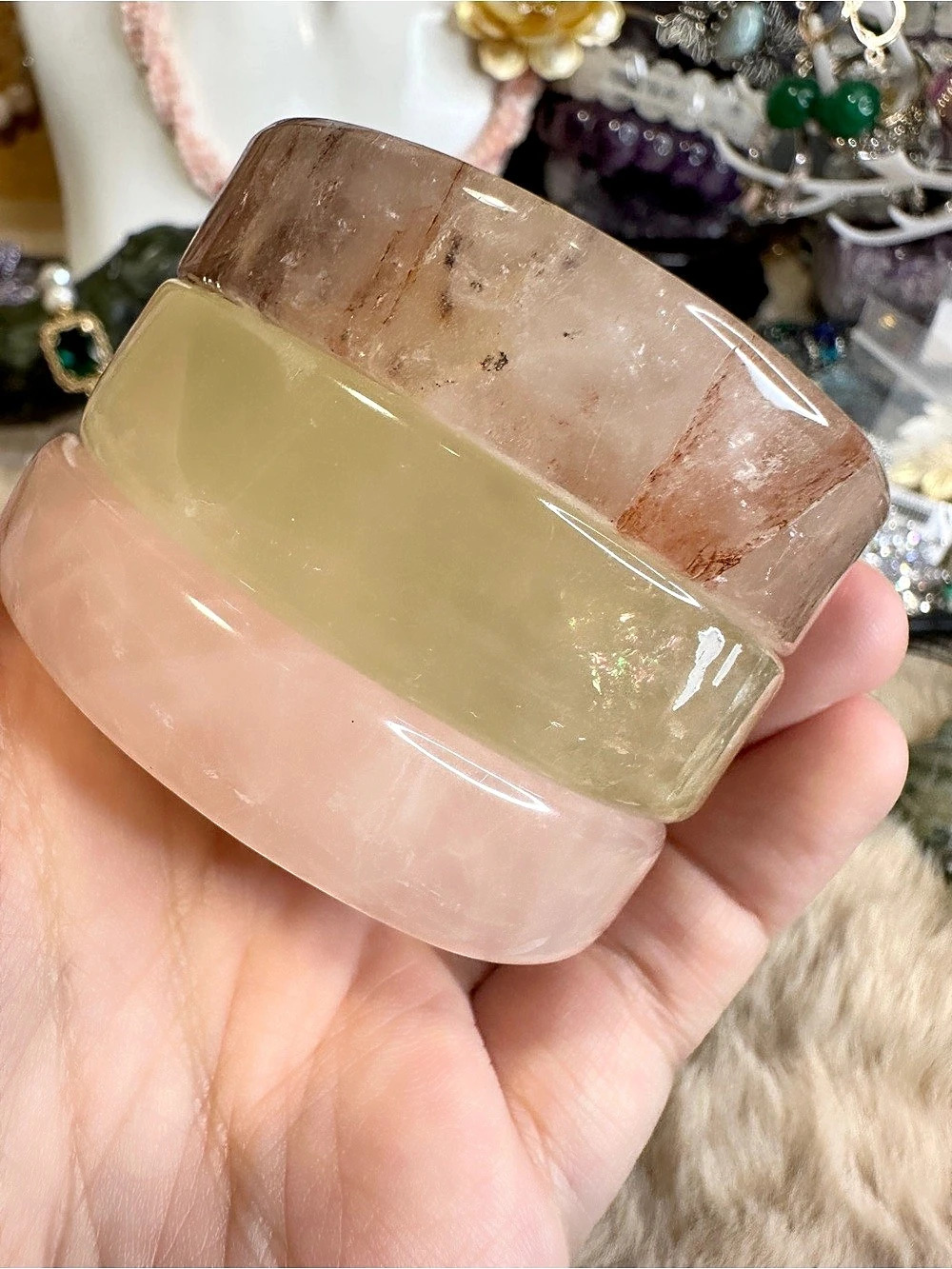 One Piece of Natural Stone Sphere Spinning Plate or Bowl